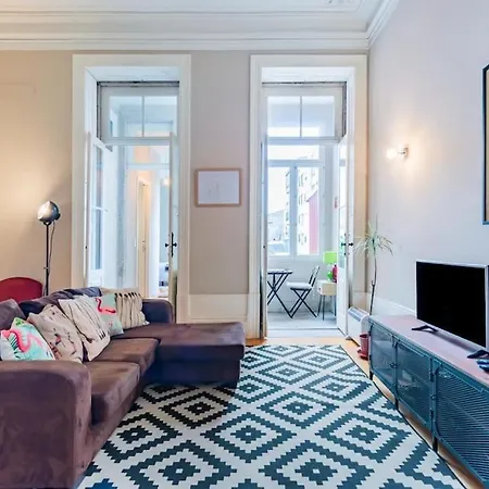 Appartement Classy Flat At Marques Square With Garden Porto