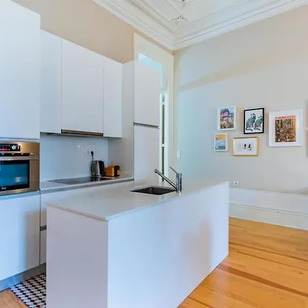 Apartament Classy Flat At Marques Square With Garden *