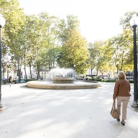 Classy Flat At Marques Square With Garden Oporto