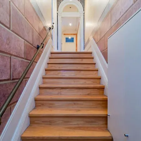 Classy Flat At Marques Square With Garden * Porto